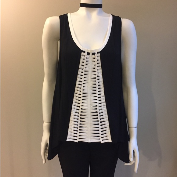 Boundary & Co. Tops - Boundary & Co.  L Top